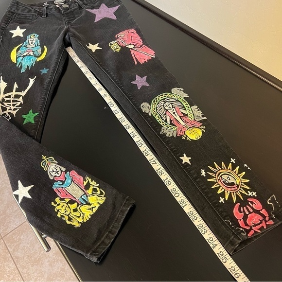 Hand painted One of a kind Denim jegging pants, sz 12 Youth (see measurements) - Picture 10 of 12